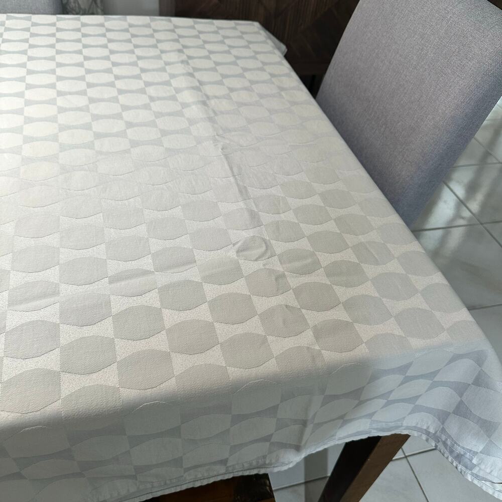 Kate Spade NY Rectangle Mosaic Sateen Matelassé Light Gray Tablecloth 58x112